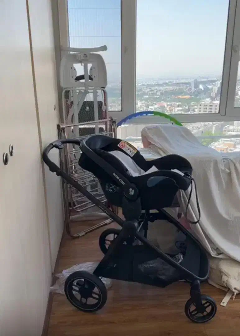 کالسکه مکسی کوزی در حد نو zelia3 وارداتی|کالسکه و لوازم جانبی|تهران, ائمه اطهار|دیوار