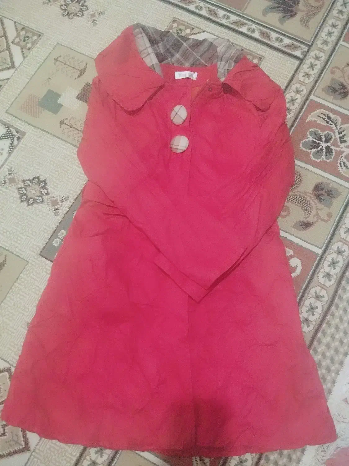 قیمت یک میلیون و دویست هست|لباس|سیسخت, |دیوار