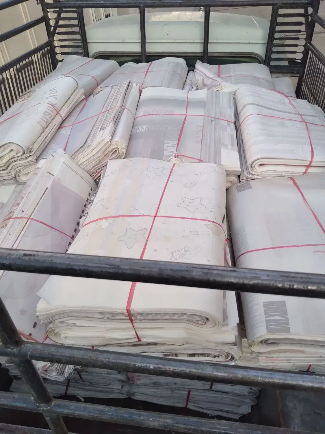 خرید وفروش روزنامه باطله وکاغذکادو|مجلات|شیراز, مسلم|دیوار