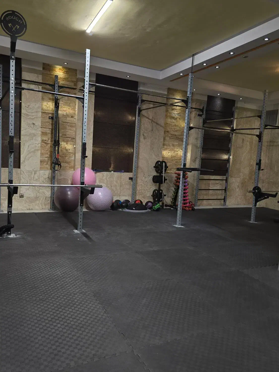 اجاره سانس های  باشگاه ویژه بانوان|اجارهٔ کوتاه‌مدت دفتر کار و فضای آموزشی|تهران, المهدی|دیوار