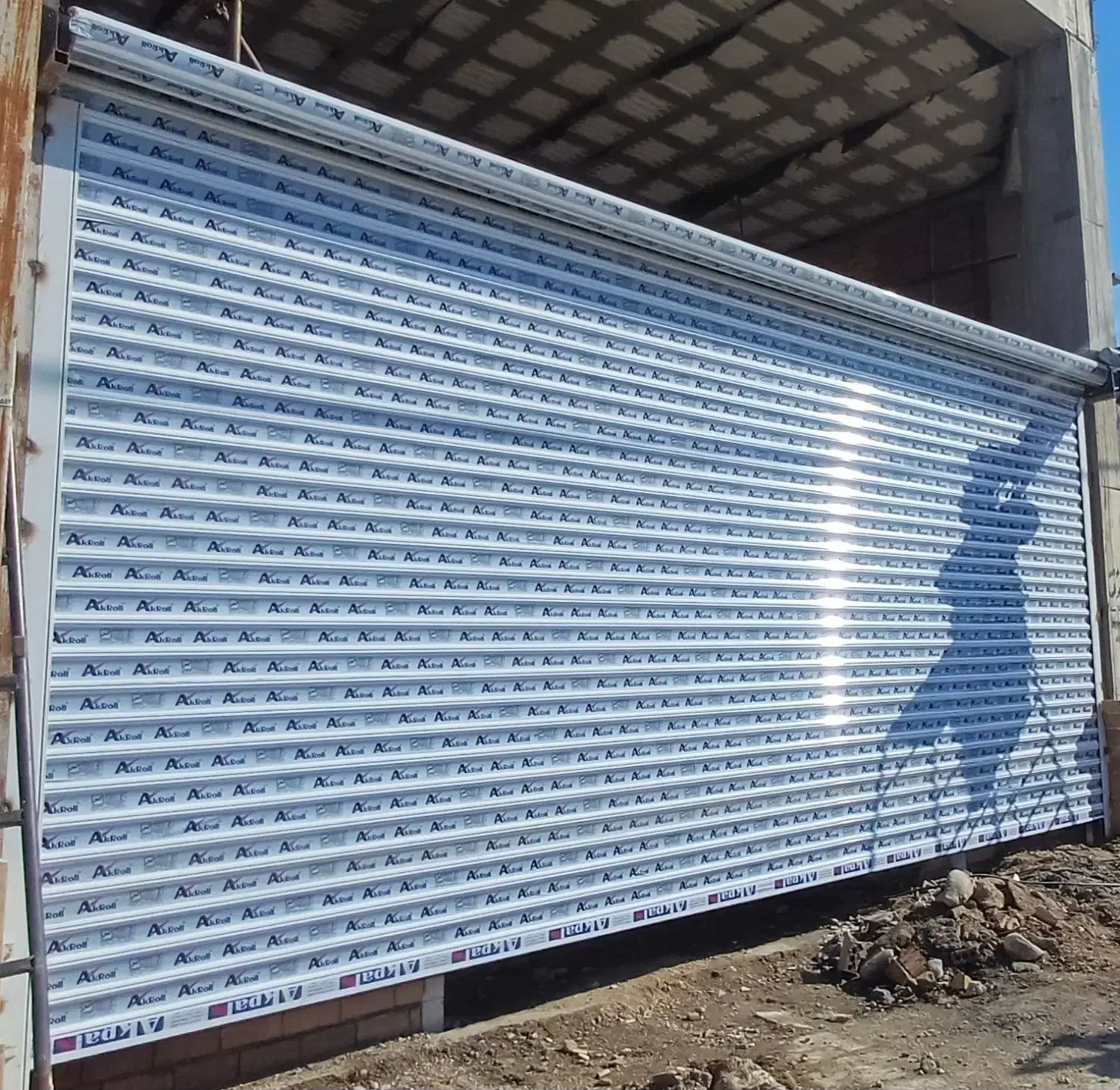 کرکره برقی|خدمات پیشه و مهارت|گنبد کاووس, |دیوار