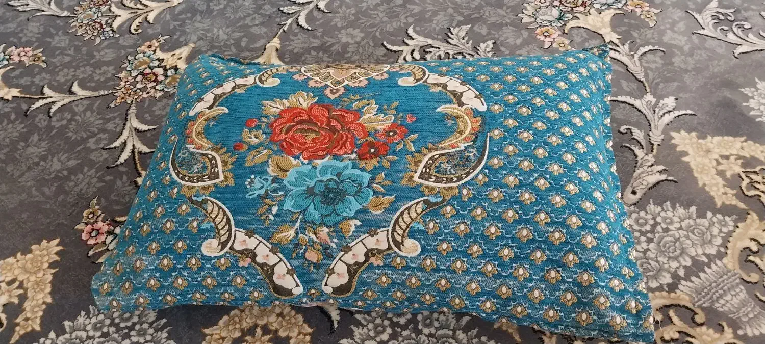 روبالشتی تخت و گرد|رختخواب، بالش، پتو|سنقر, |دیوار