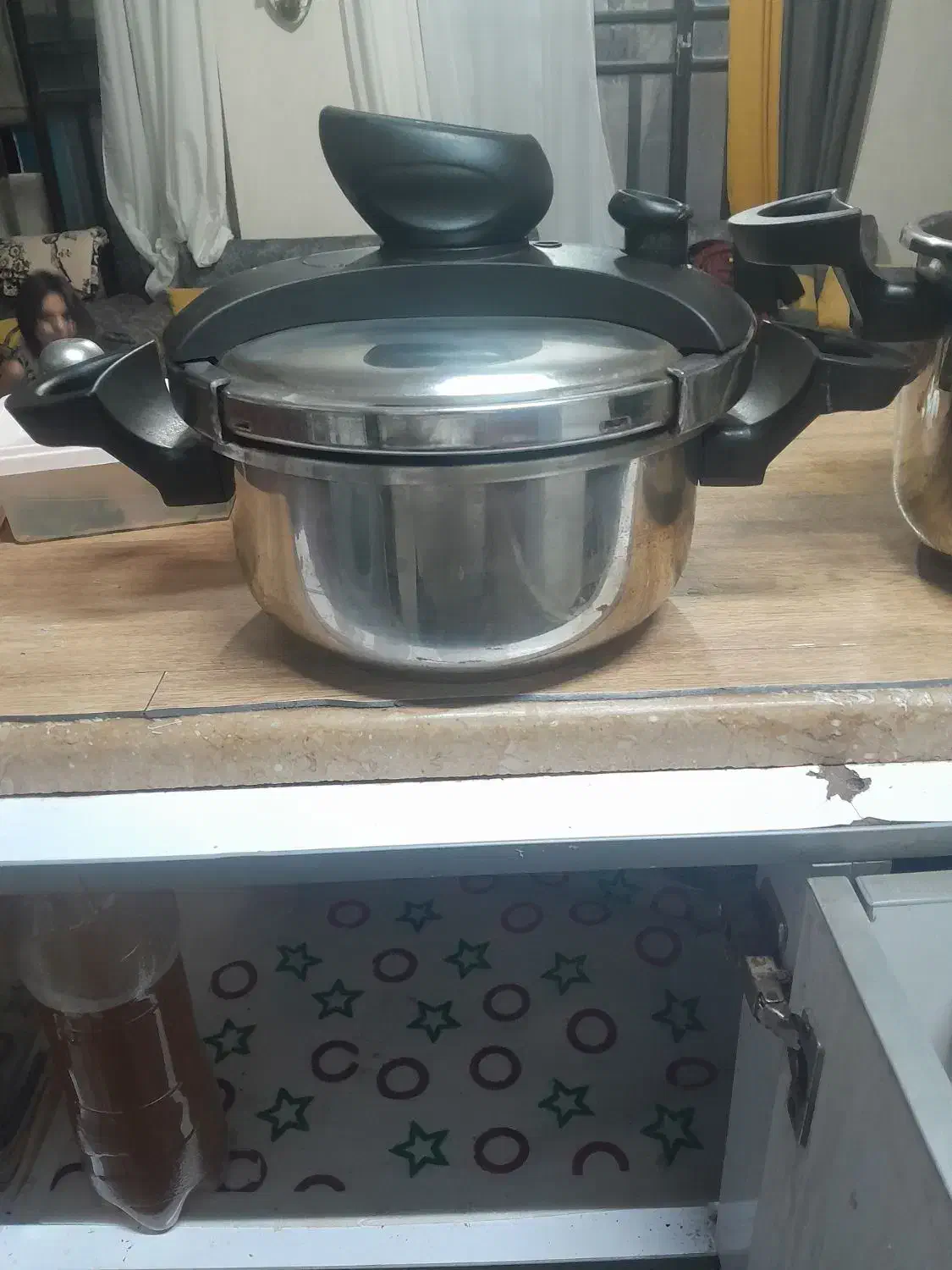 زود پز دو قابلمه ای|ظروف پختوپز|شیراز, کوشک میدان|دیوار