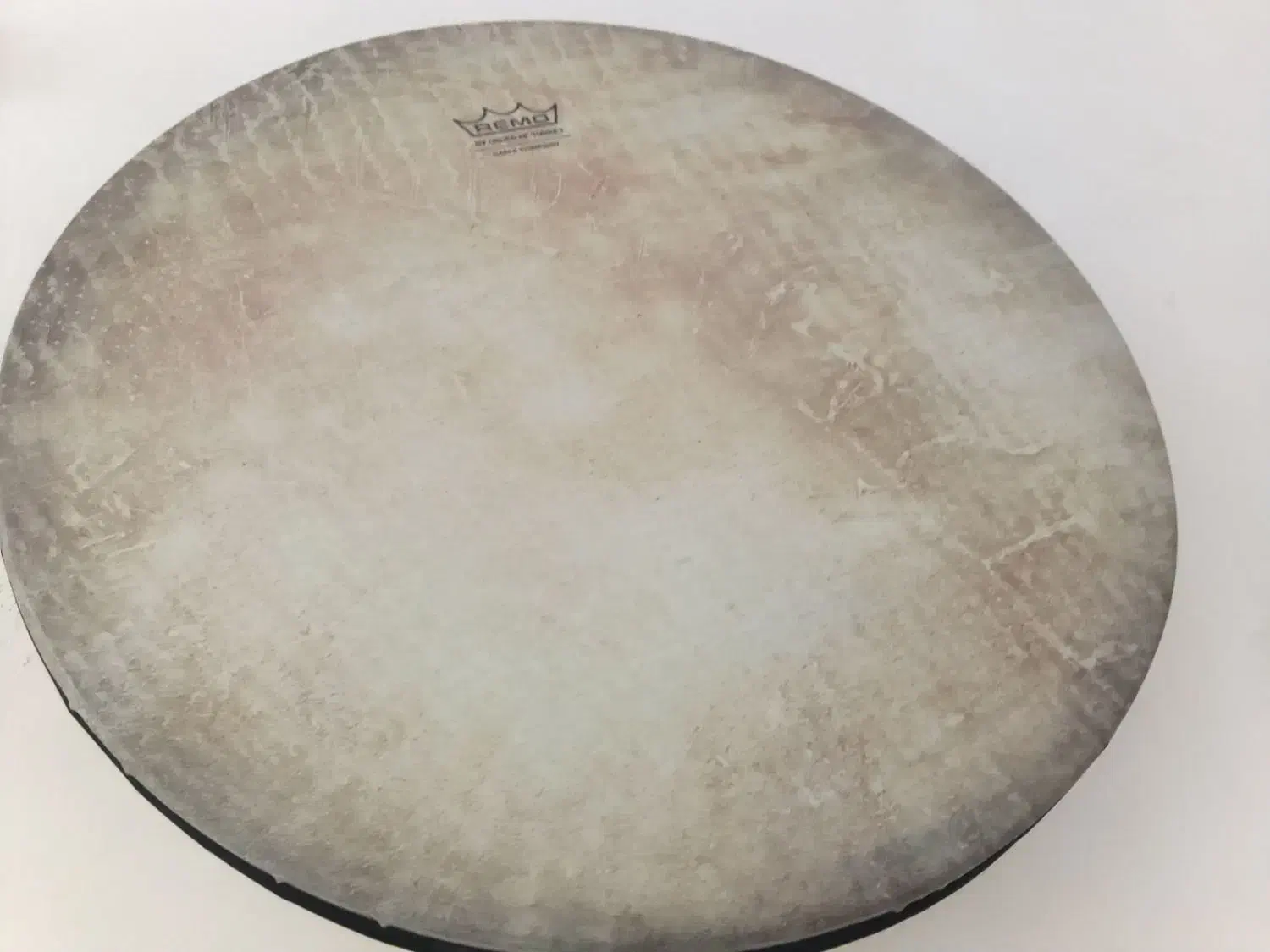 دف خدادادی و حبیبی|سازهای سنتی|یزد, |دیوار