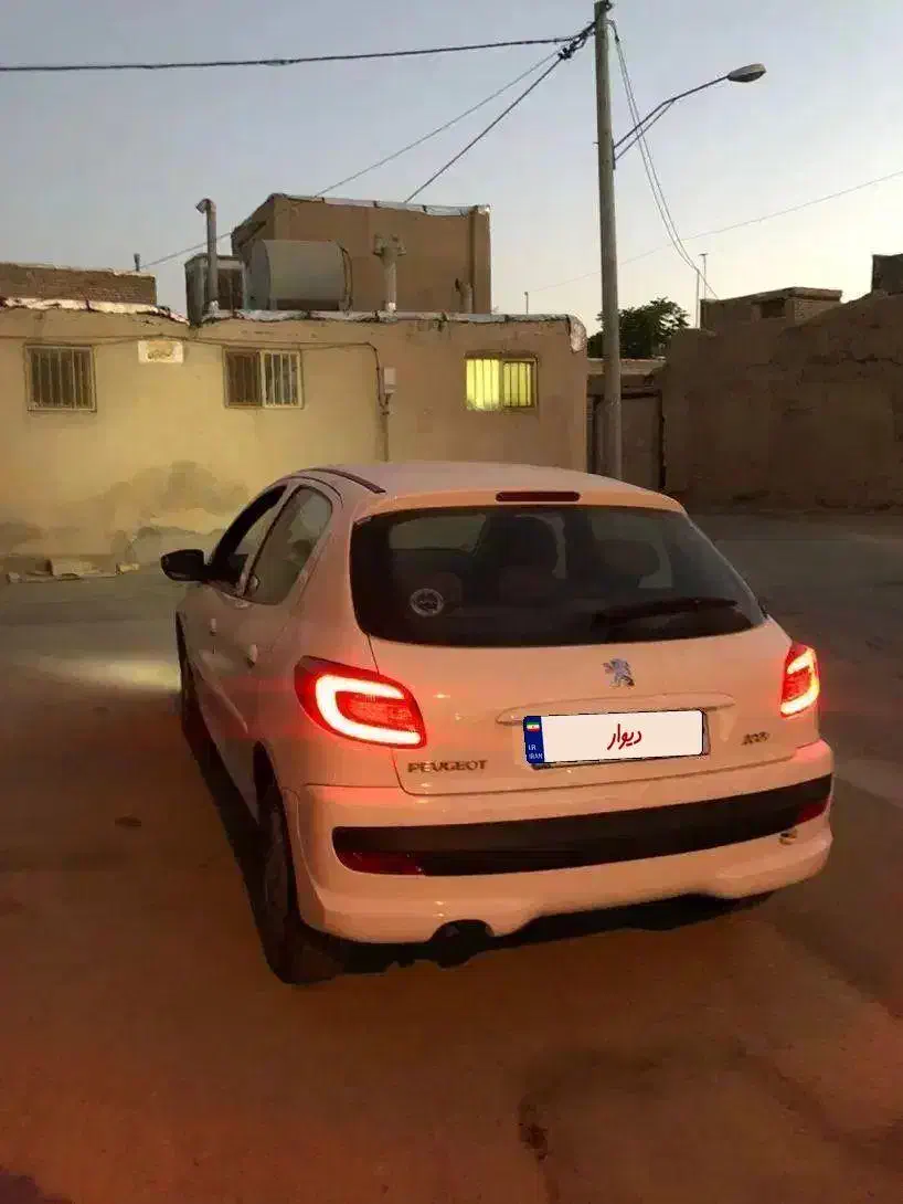 ۲۰۷ اتومات 402|خودرو سواری و وانت|اصفهان, قائمیه|دیوار