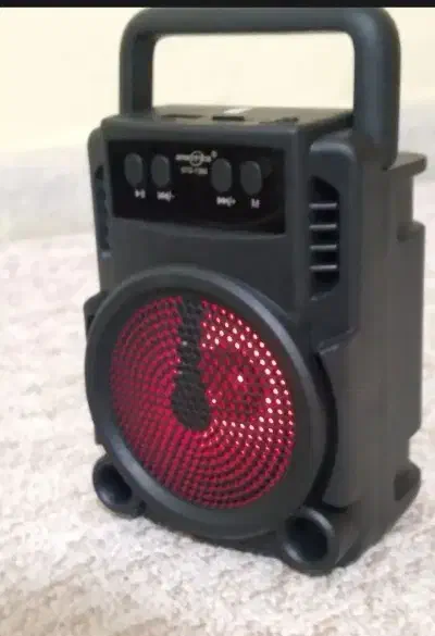 اسپیکر|پخش‌کننده همراه|پیشوا, |دیوار