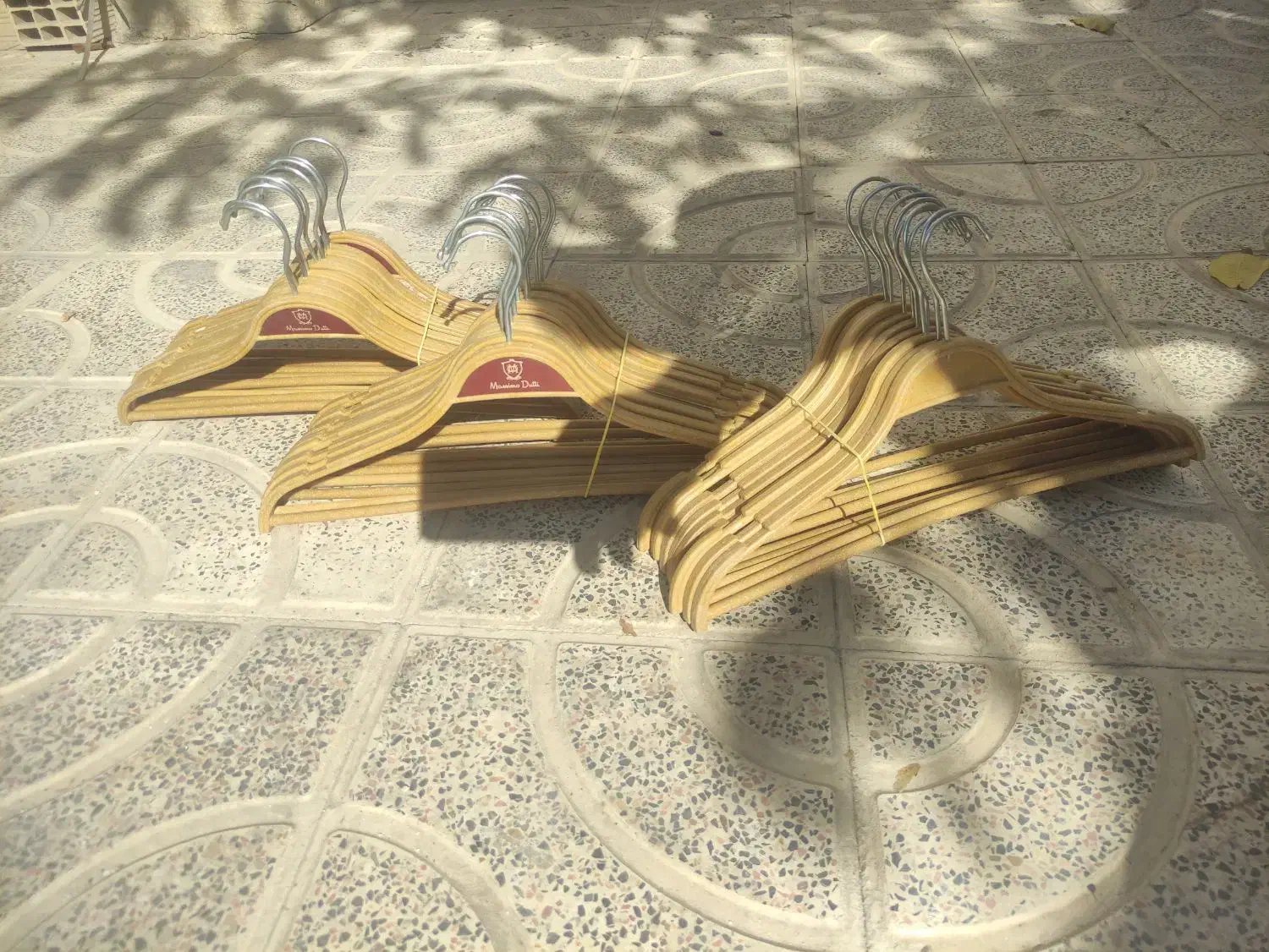 تجهیزات فروشگاه لباس زنانه،رگال،تگ دزدگیر،مانکن|فروشگاه و مغازه|سمیرم, |دیوار