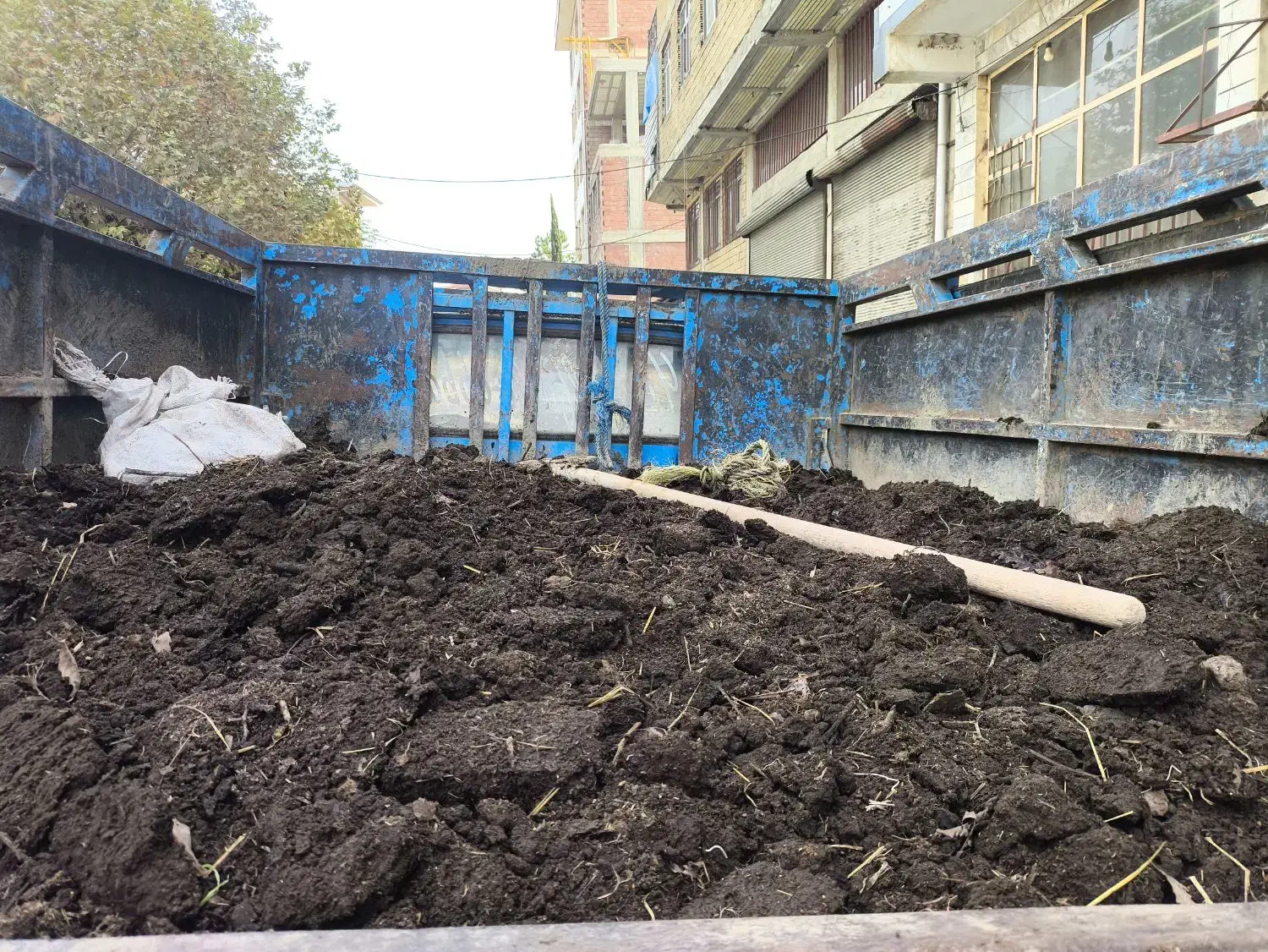 کود پهین گاوی|خدمات باغبانی و درختکاری|لیسار, |دیوار