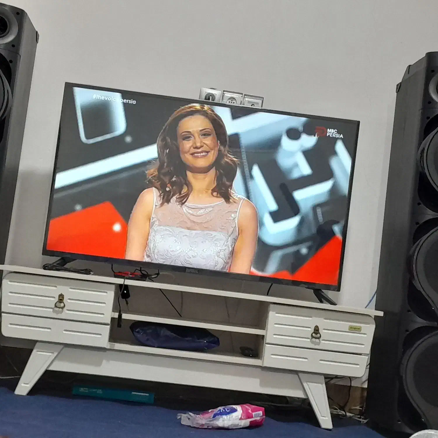 ال سی دی|تلویزیون و پروژکتور|تایباد, |دیوار