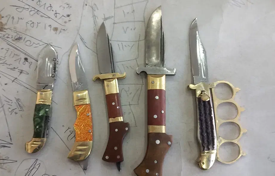 چاقو های کلکسیونی زنجان حتما ببینشون|کلکسیون اشیاء عتیقه|یزد, |دیوار