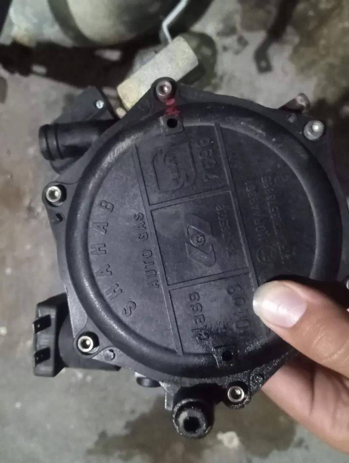 کپسول سی ان جی سالم درحد با ریگلاتور و پایه|قطعات یدکی و لوازم جانبی|بندر انزلی, کوی آزادگان|دیوار