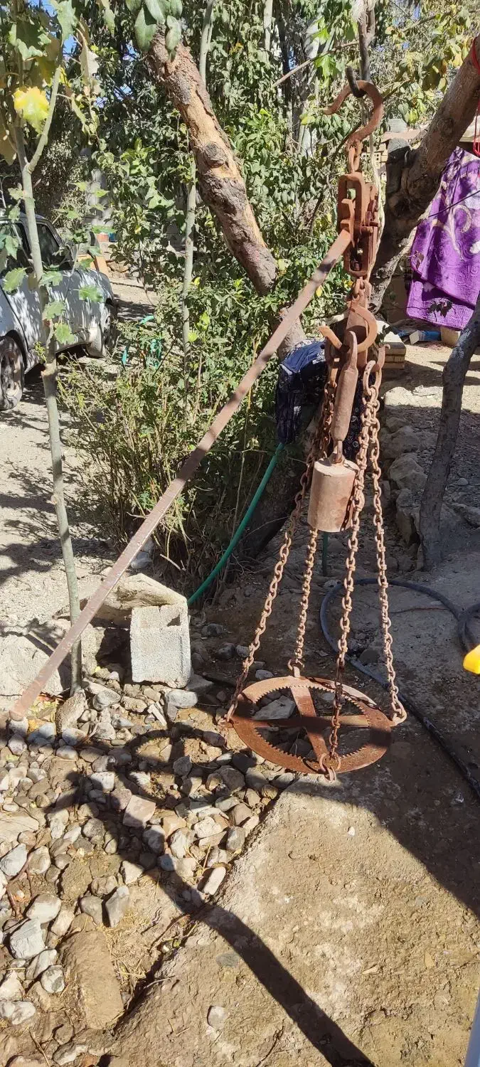 قپان|کلکسیون اشیاء عتیقه|درگزین, |دیوار