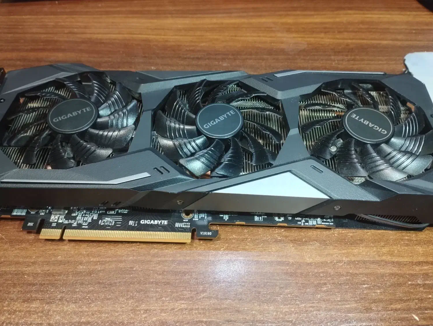 کارت rx5600xt گیگابایت|قطعات و لوازم جانبی رایانه|بروجرد, |دیوار