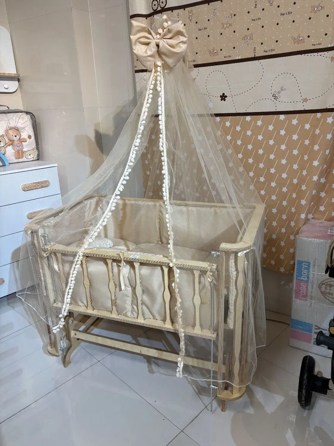 تخت کنار مادر فرشته|تخت و صندلی بچه|قزوین, |دیوار