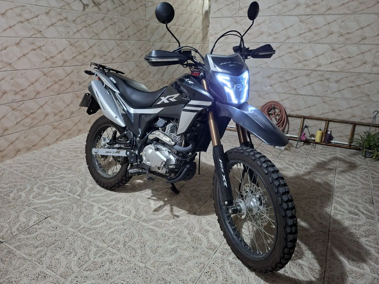 همتاز XR 250|موتورسیکلت|تهران, یاخجی آباد|دیوار