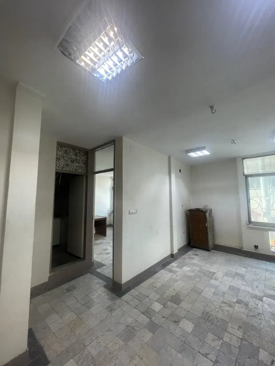 دفتر سند تجاری|اجارهٔ دفتر کار، اتاق اداری، مطب|اهواز, طالقانی|دیوار