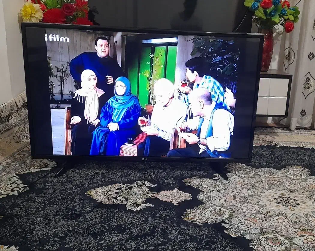 تلوزیون ال ای دی ۴۳ اصل زبان خارجی|تلویزیون و پروژکتور|تاکستان, |دیوار