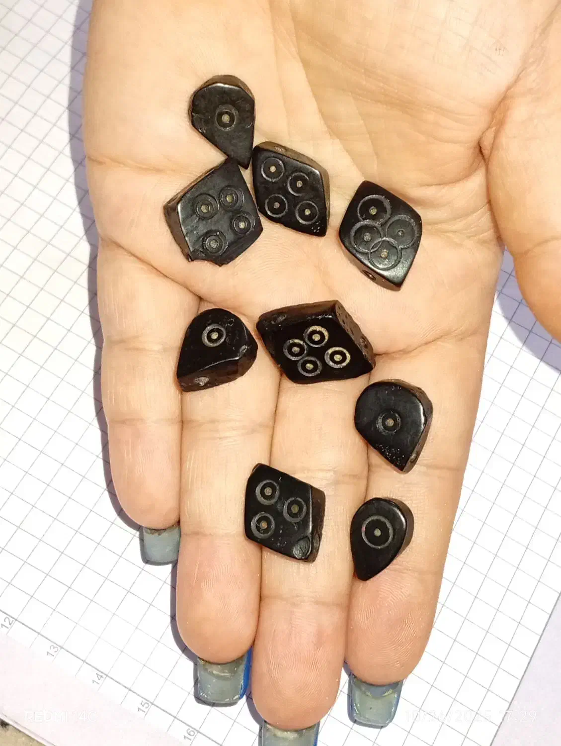 سنگ شبق(جت)قدیمی|کلکسیون اشیاء عتیقه|رشت, ولکس|دیوار