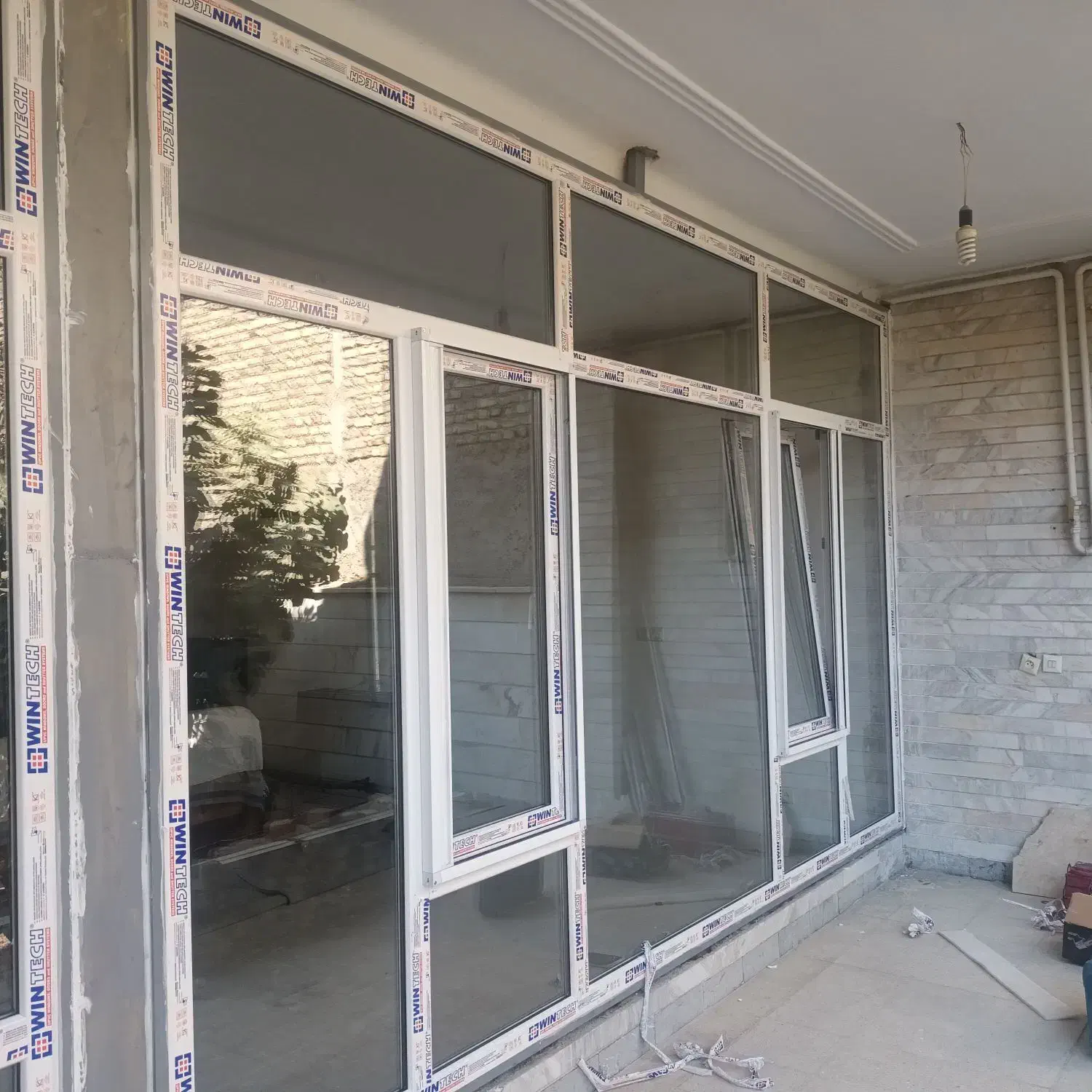 کارخانه دروپنجره دوجداره upvc وآلومینیومی توری|خدمات پیشه و مهارت|اراک, |دیوار