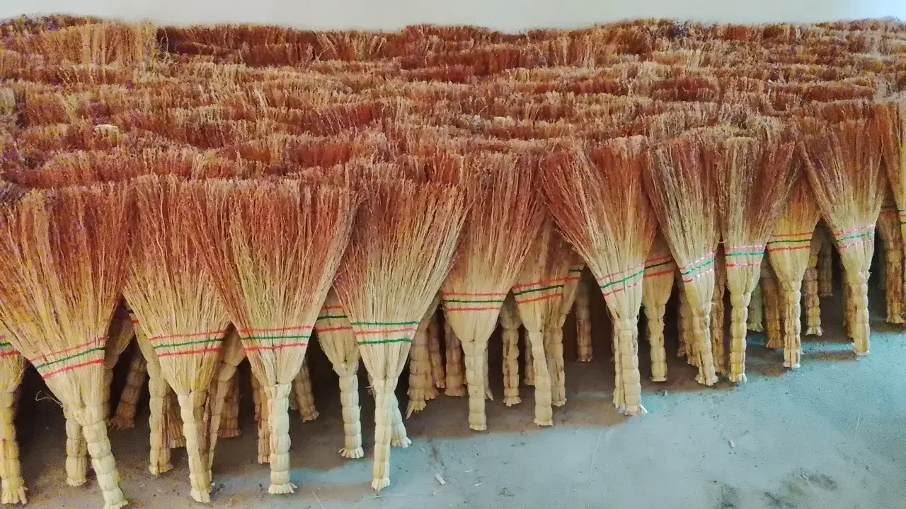 جارو|لوازم نظافت|مراغه, |دیوار