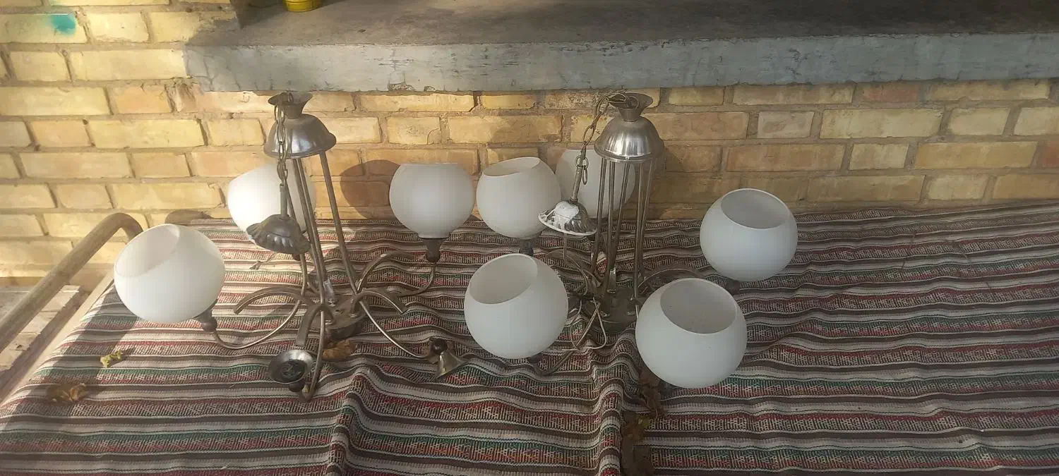 دو عدد لوستر اولی سقفی و دومی آویز|لوستر و چراغ آویز|مشهد, عسگریه|دیوار