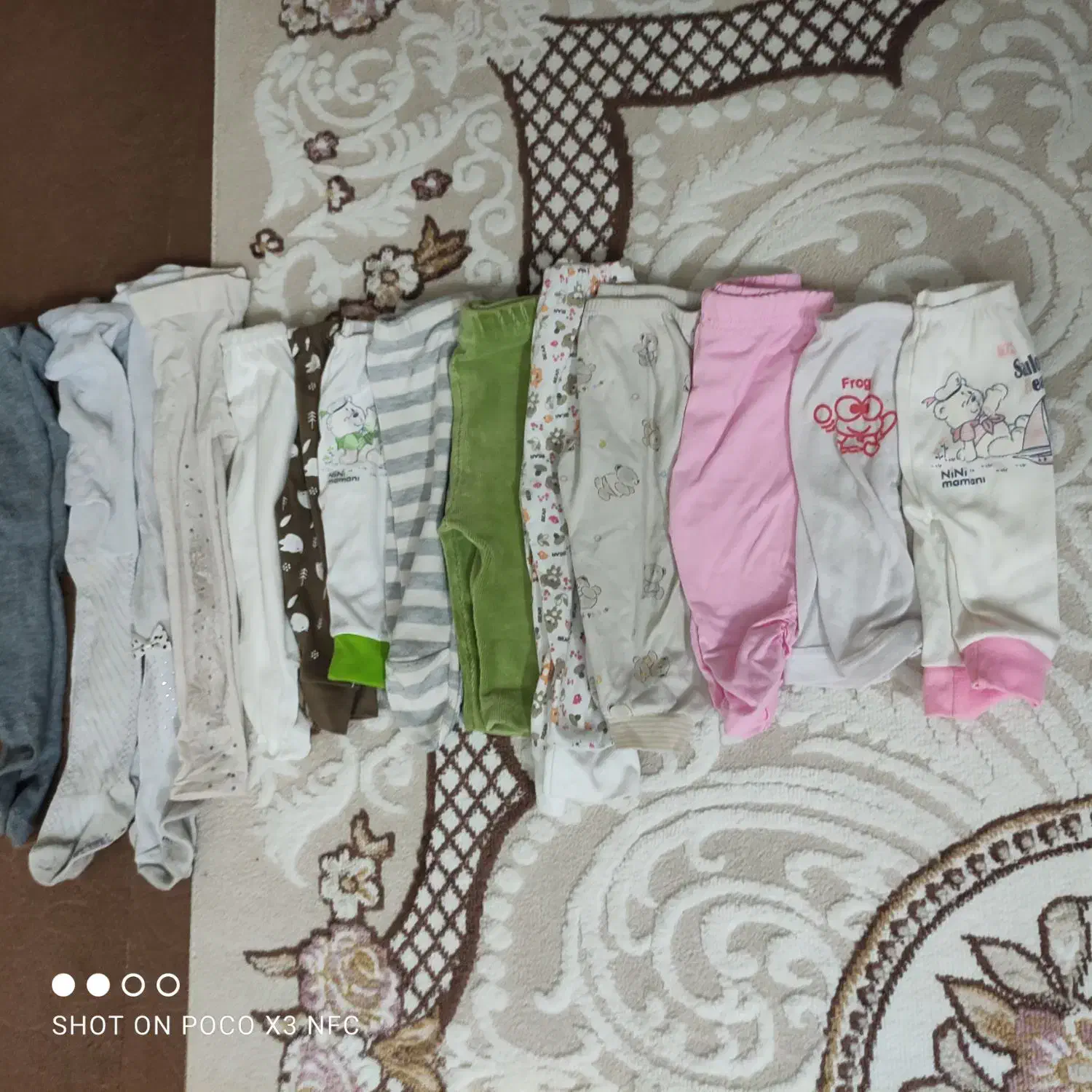 فروش لباس های بچگانه دخترانه نوزادی تا سن ۴ سالگی|کفش و لباس بچه|شیراز, شهرک پرواز|دیوار