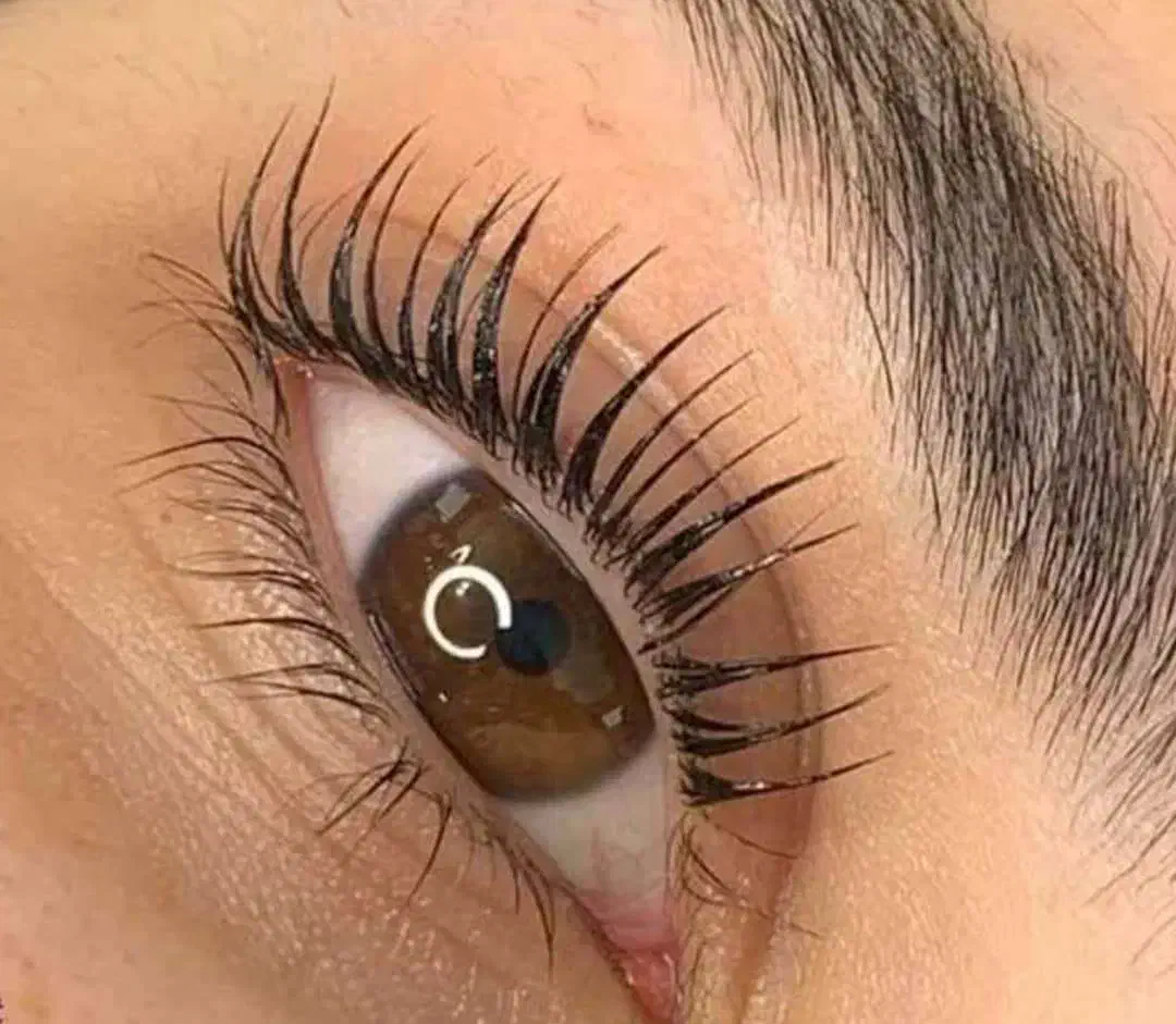 اکستنشن مژه و لیفت مژه و لیفت ابرو|خدمات آرایشگری و زیبایی|کرمان, |دیوار