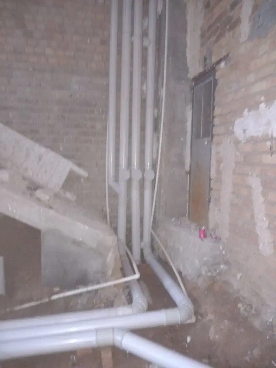 لوله کشی|خدمات پیشه و مهارت|خزل, |دیوار