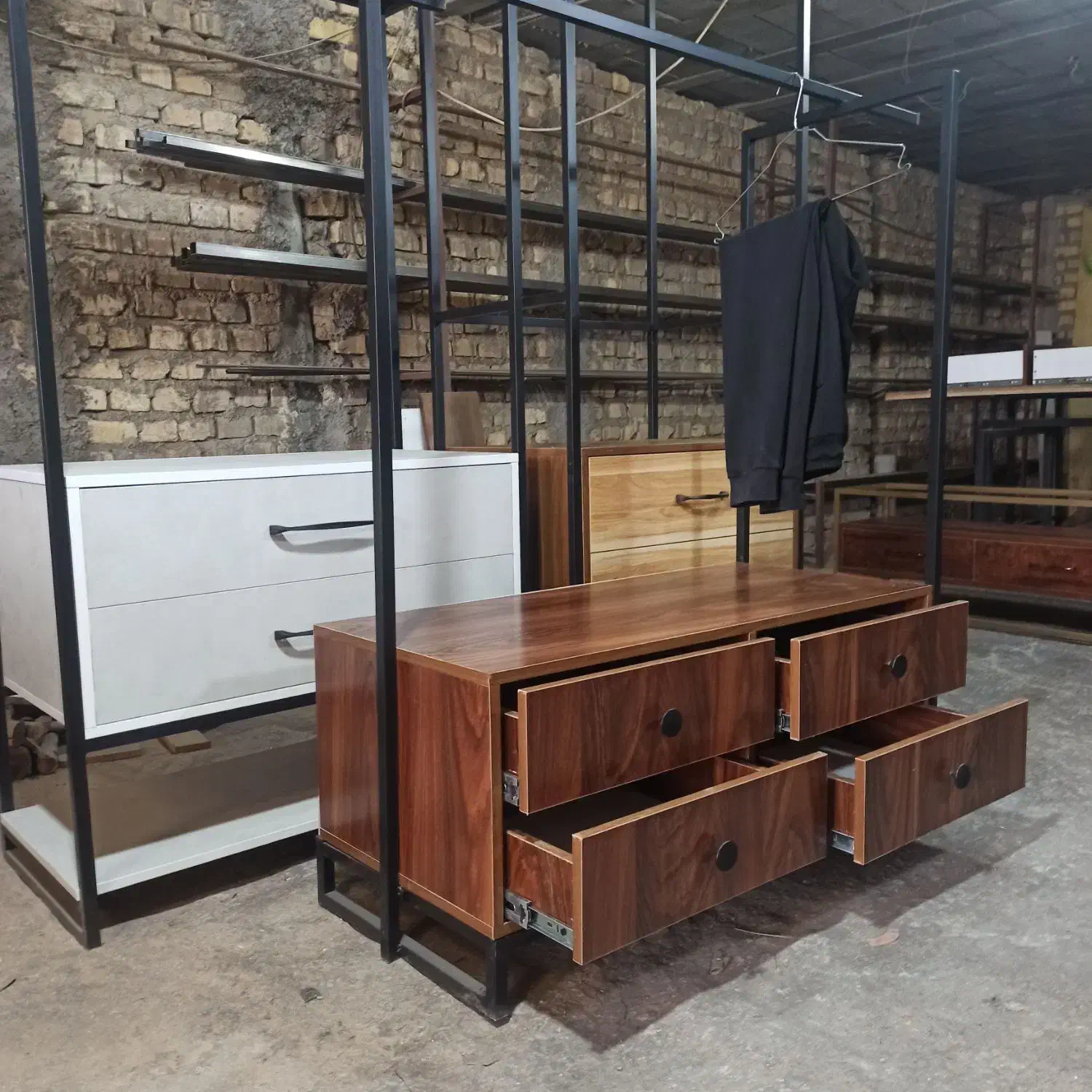 رگال دراور|جاکفشی، کمد، دراور|یزد, |دیوار