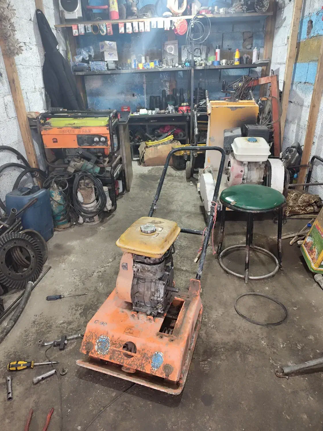 تعمیرات انواع ویبره.پمپ آب .بتونیر.کمپاکتور|خدمات پیشه و مهارت|رشت, معلولین|دیوار