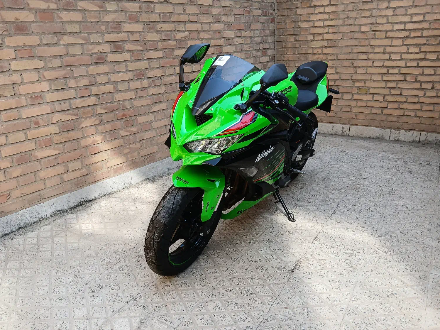 zx25r|موتورسیکلت|تهران, اکباتان|دیوار