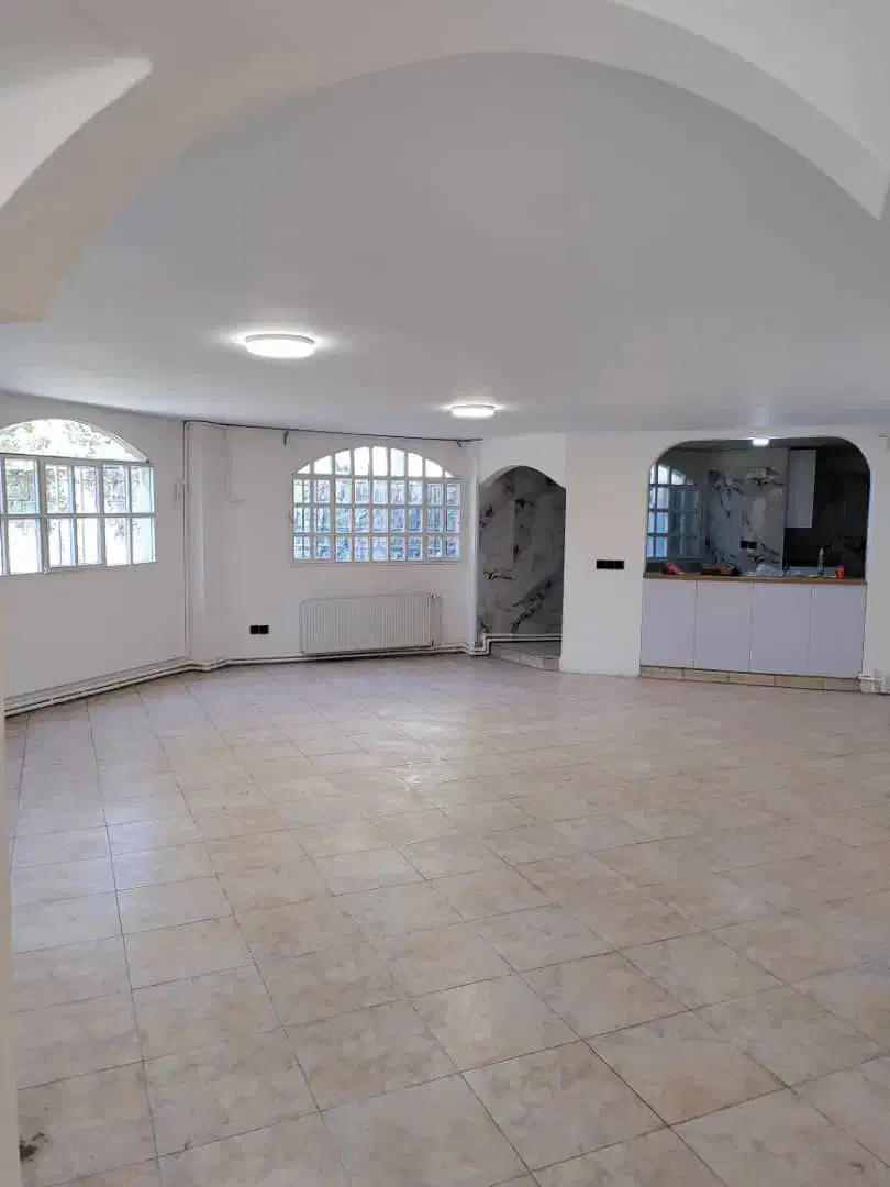 ۱۴۰ متر/ ۳ پارکینگ / موقعیت اداری / مسکونی / مخبری