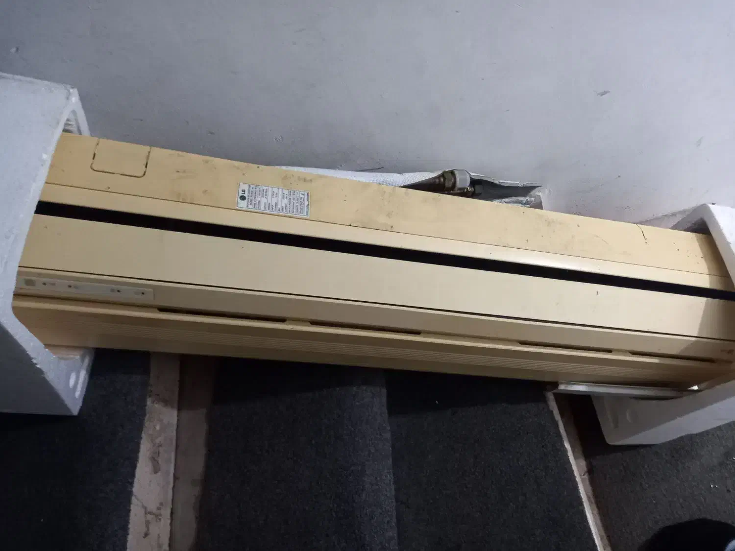 کولر سوخته ۱۸ هزار|کولر گازی و فن‌کوئل|رشت, عینک|دیوار