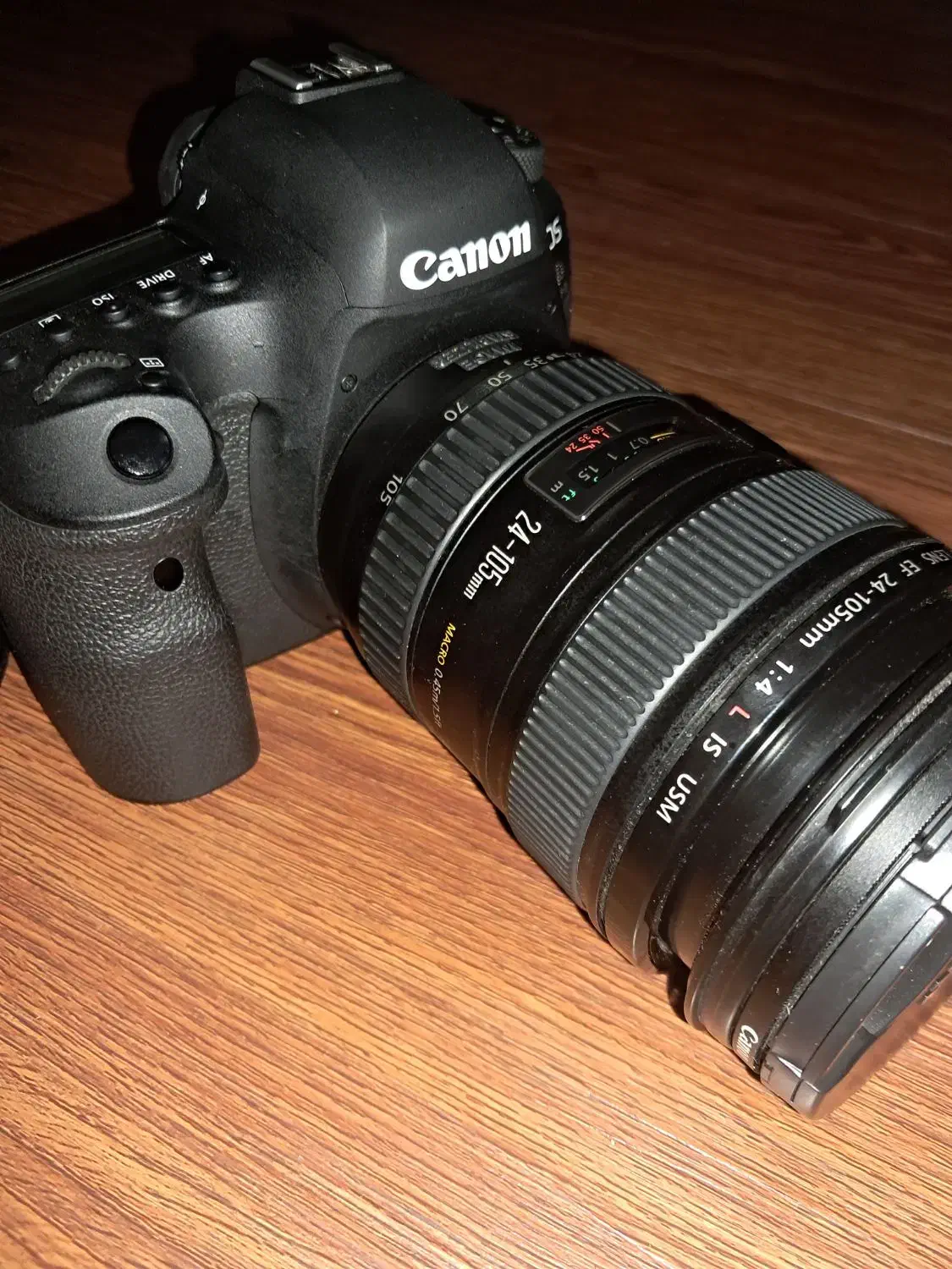 6dmarkii body|دوربین عکاسی و فیلم‌برداری|اصفهان, باغ زرشک|دیوار