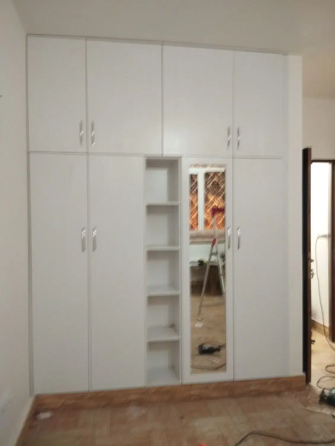 ساخت و تعمیرات و جابجایی کمد و کابینت|خدمات پیشه و مهارت|جم, |دیوار