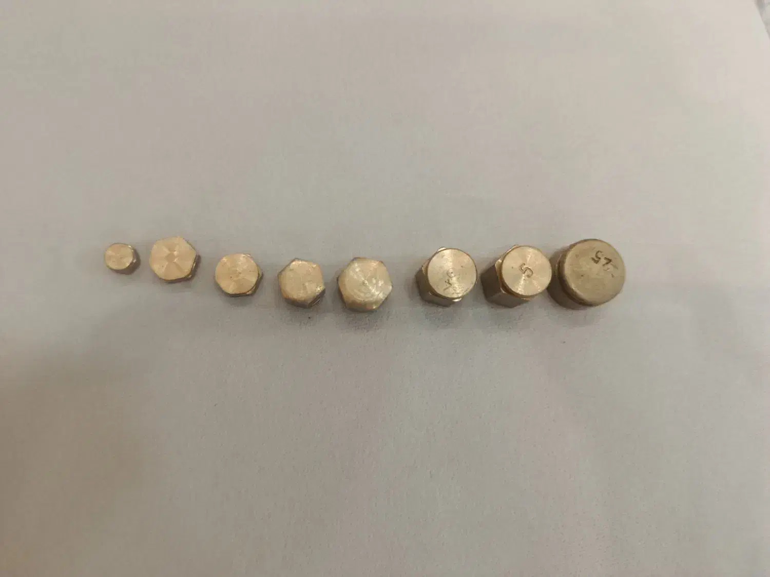 ۲تاقفل رمزی قدیمی با ۸تا وزنه قدیمی مثقالی طلا کِش|کلکسیون اشیاء عتیقه|قزوین, |دیوار