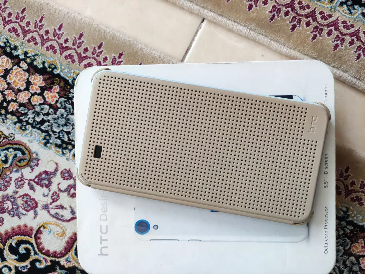 htc desire 820sدوسیم4Gهمراه با کیف دات ویو اصلی|موبایل|قم, پردیسان|دیوار