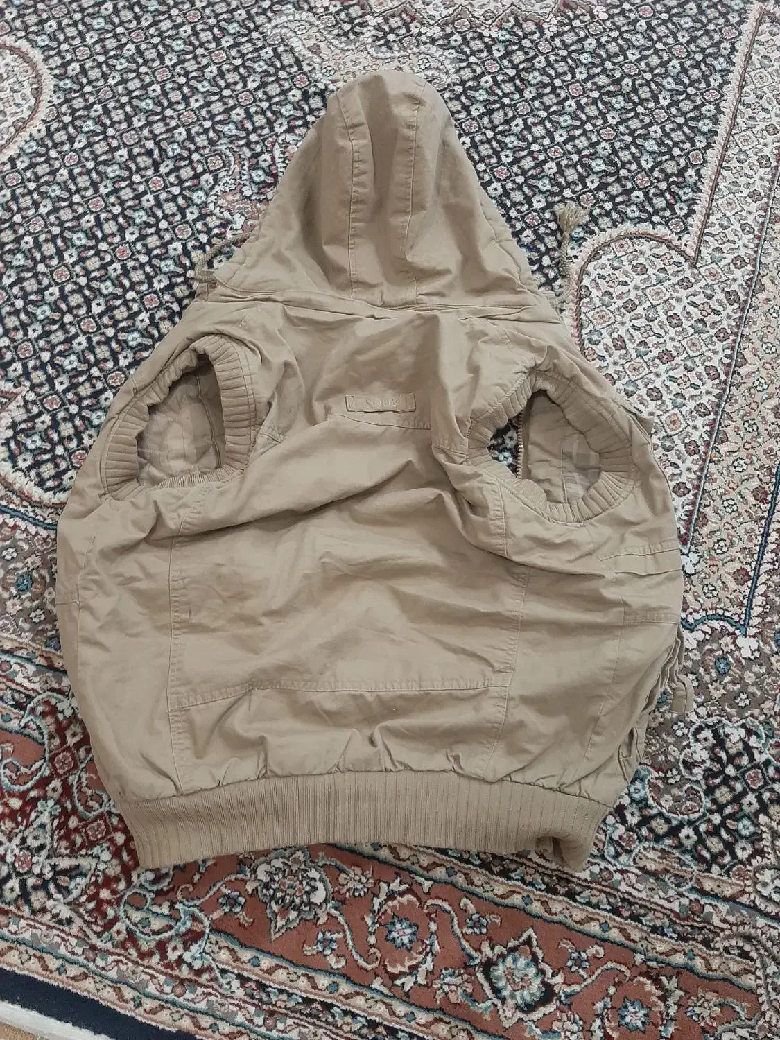 پافر درحد نو|لباس|قروه, |دیوار