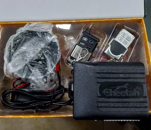 دزدگیر نو اکبند با نصب و گارانتی شرکتی|قطعات یدکی و لوازم جانبی|مشهد, هنرور|دیوار