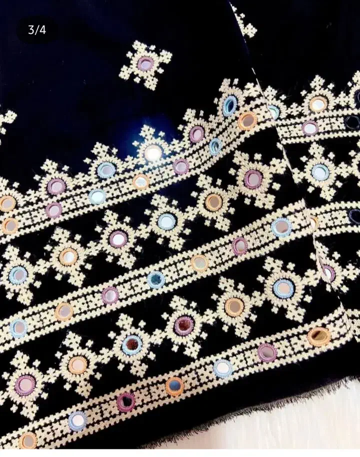 لباس|لباس|ایرانشهر, |دیوار