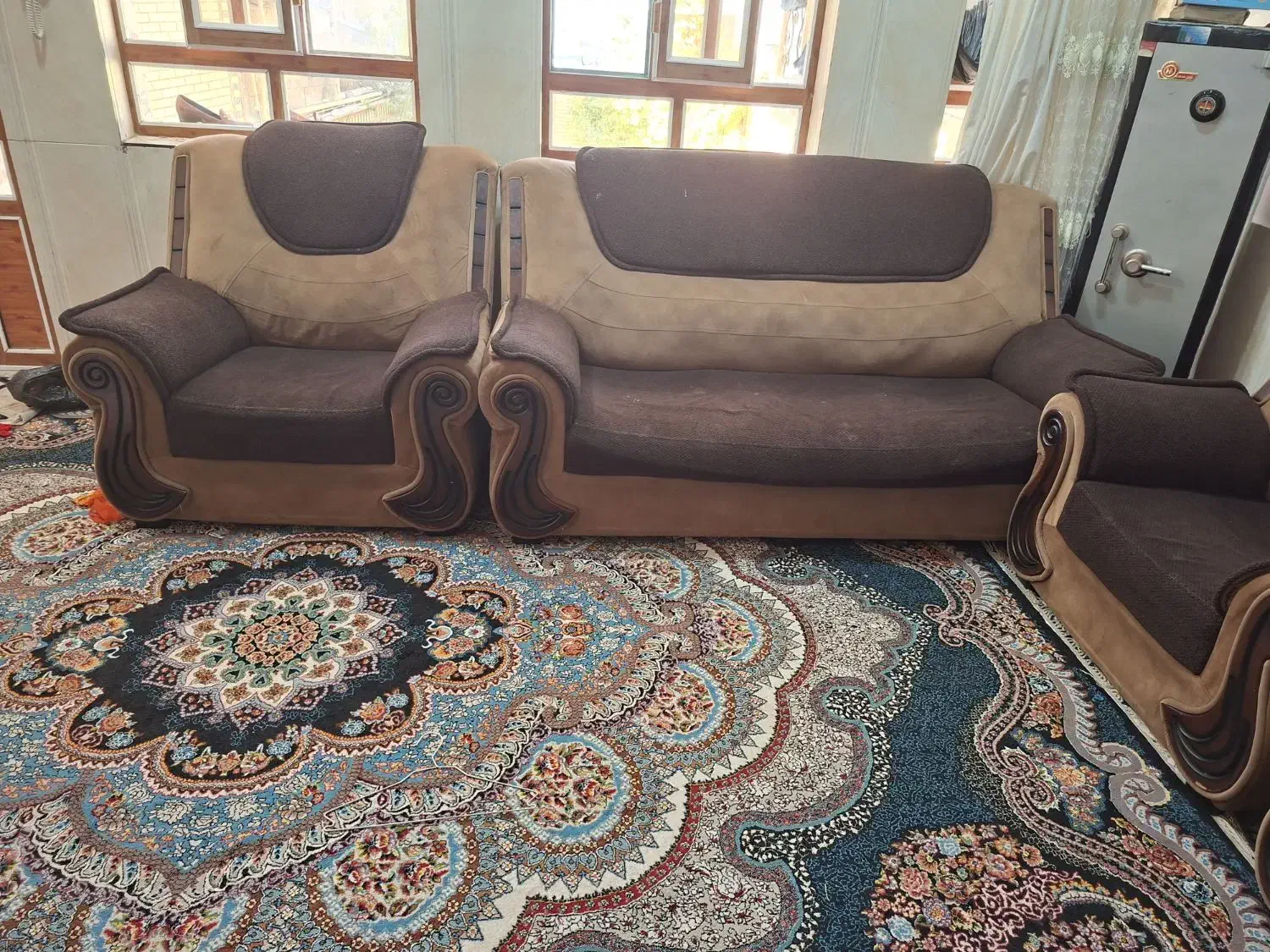 مبل هست نفره کار کرده|مبلمان خانگی و میز عسلی|خانمیرزا, |دیوار