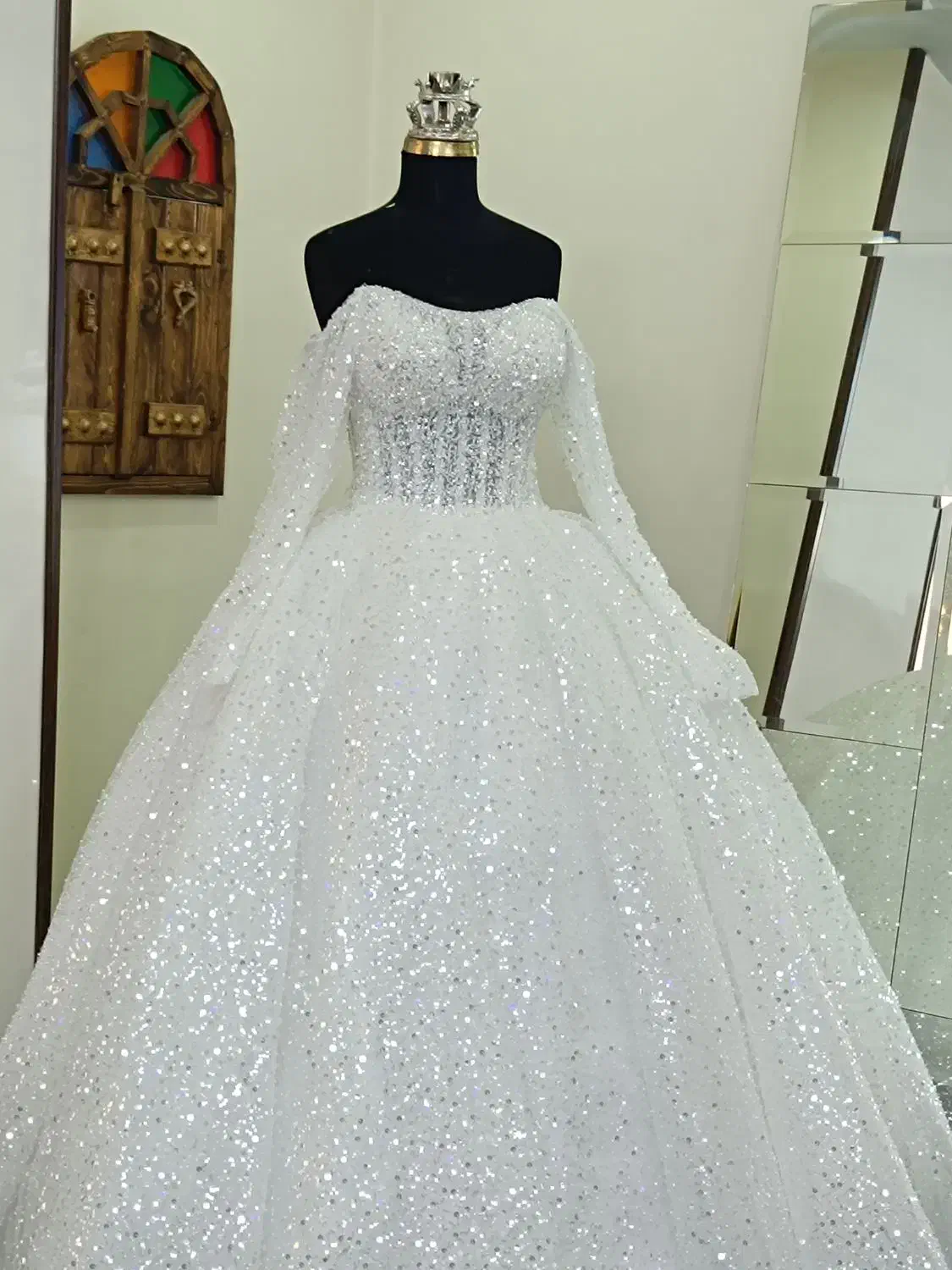 لباس عروس یقه قایقی عربی|لباس|کرج, کوی زنبق|دیوار