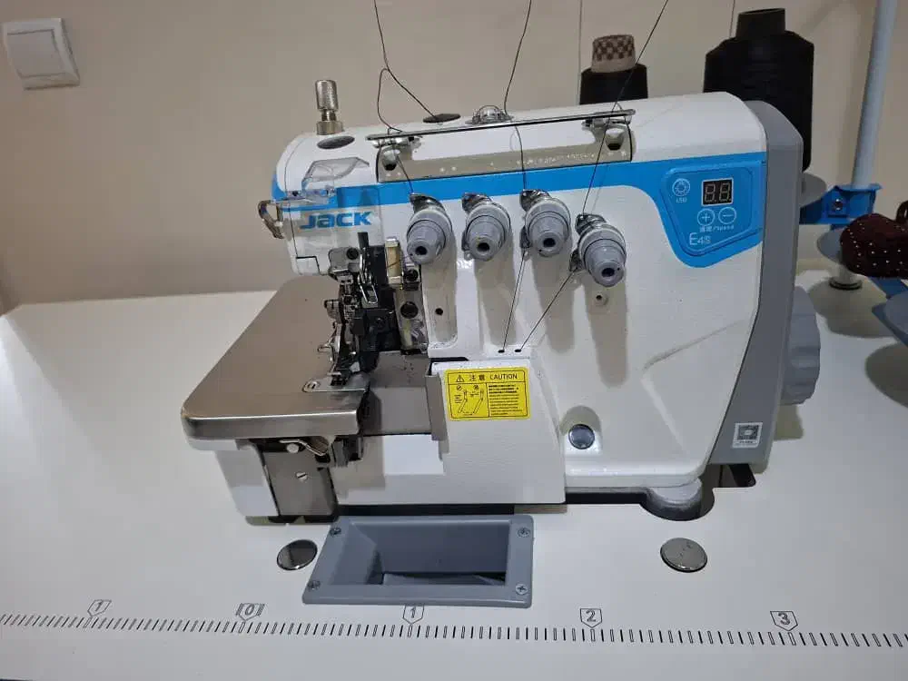 چند عدد چرخ|چرخ خیاطی و ریسندگی|محمدشهر, محمدشهر|دیوار