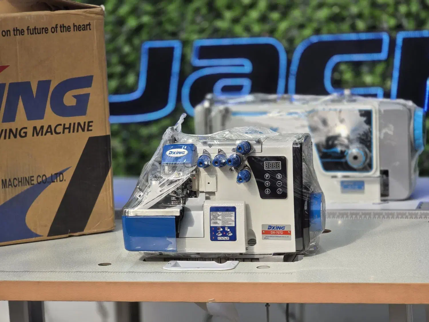 چرخ خیاطی زیگزال ۶ نخ روغن ریخته در حد آکبند جک|چرخ خیاطی و ریسندگی|تهران, عبدلآباد|دیوار