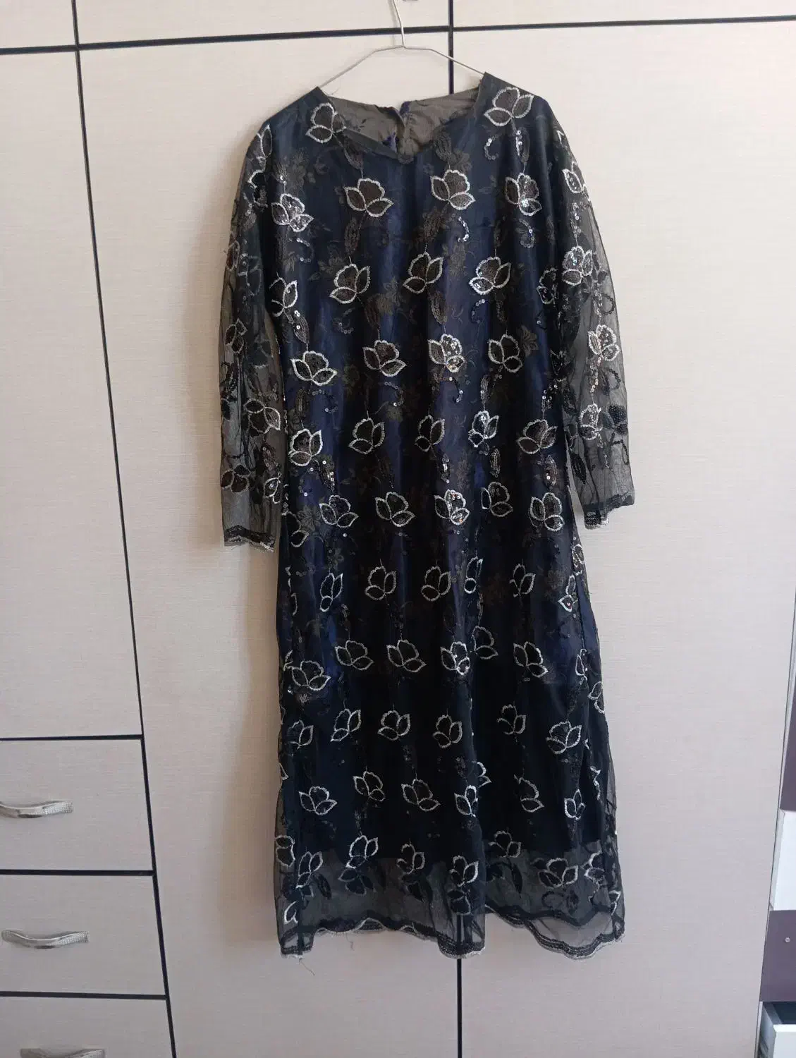 لباس مجلسی|لباس|قم, کلهری|دیوار