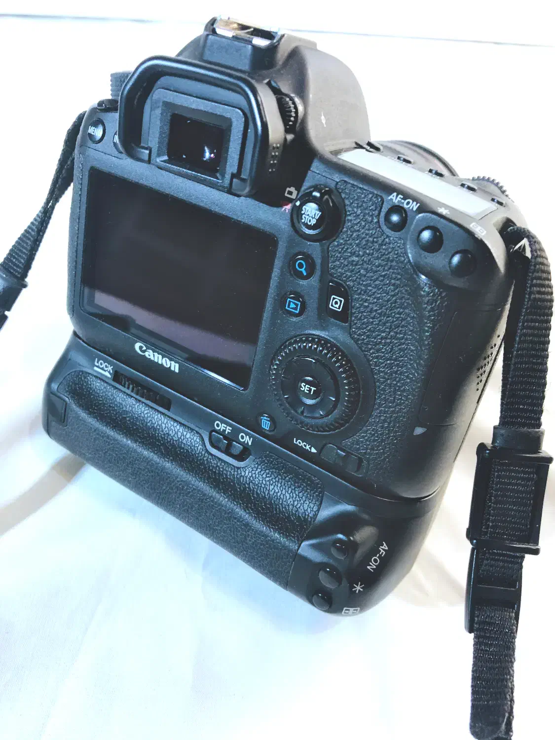 حراج  -  دوربین  عکاسی  کنون   Canon  6D|دوربین عکاسی و فیلم‌برداری|تهران, امام زاده عبدالله|دیوار