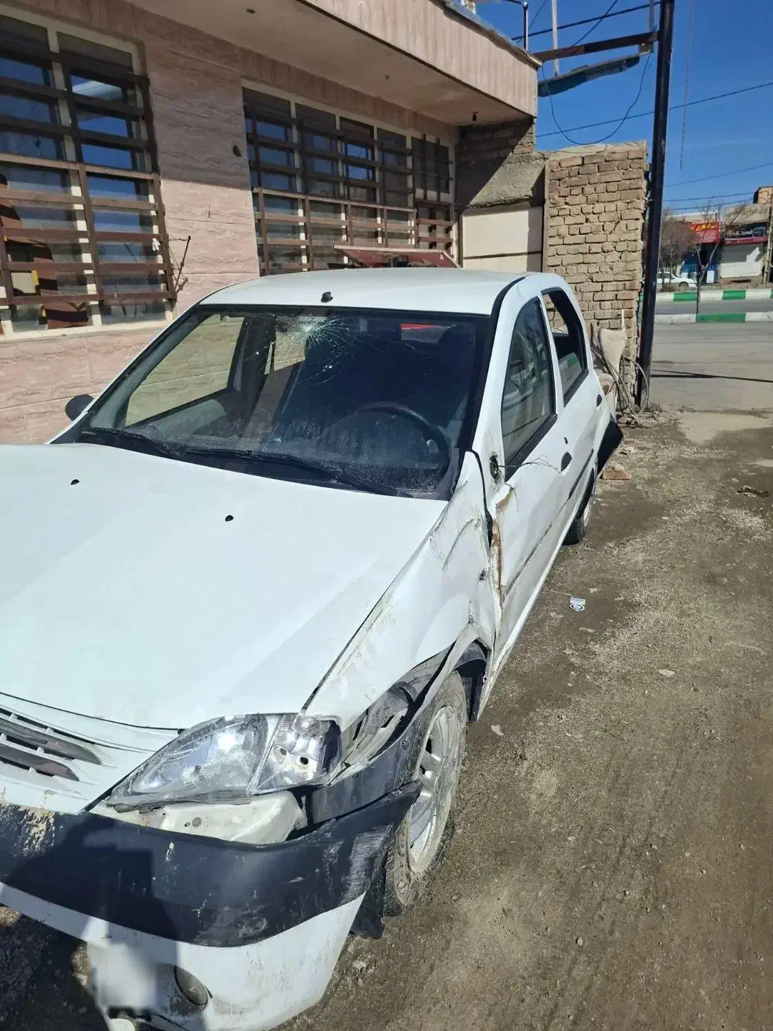 L90 تصادفی|خودرو سواری و وانت|بروجرد, |دیوار