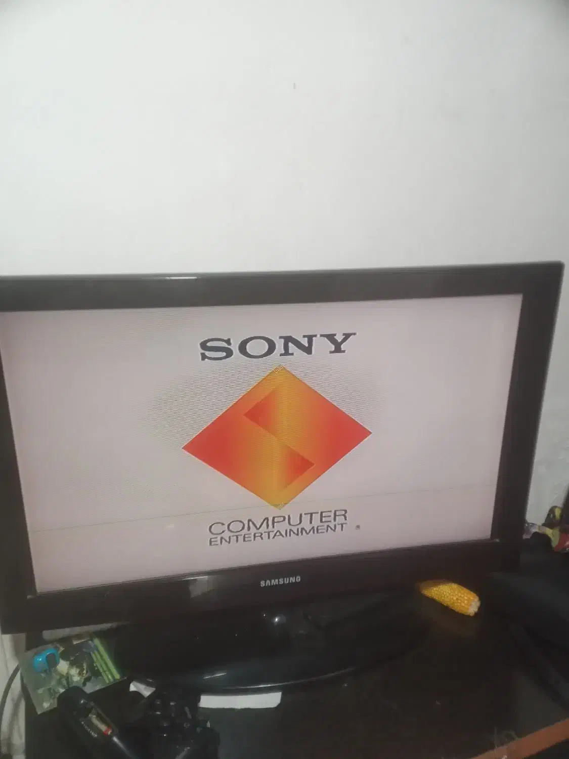 LCD 32 سامسونگ |تلویزیون و پروژکتور|تولم شهر, |دیوار