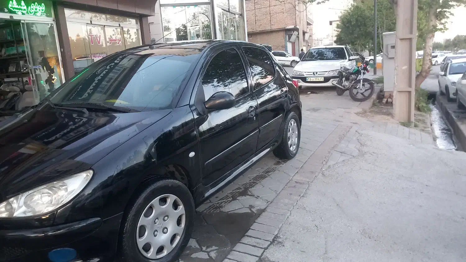 206|خودرو سواری و وانت|بروجرد, |دیوار