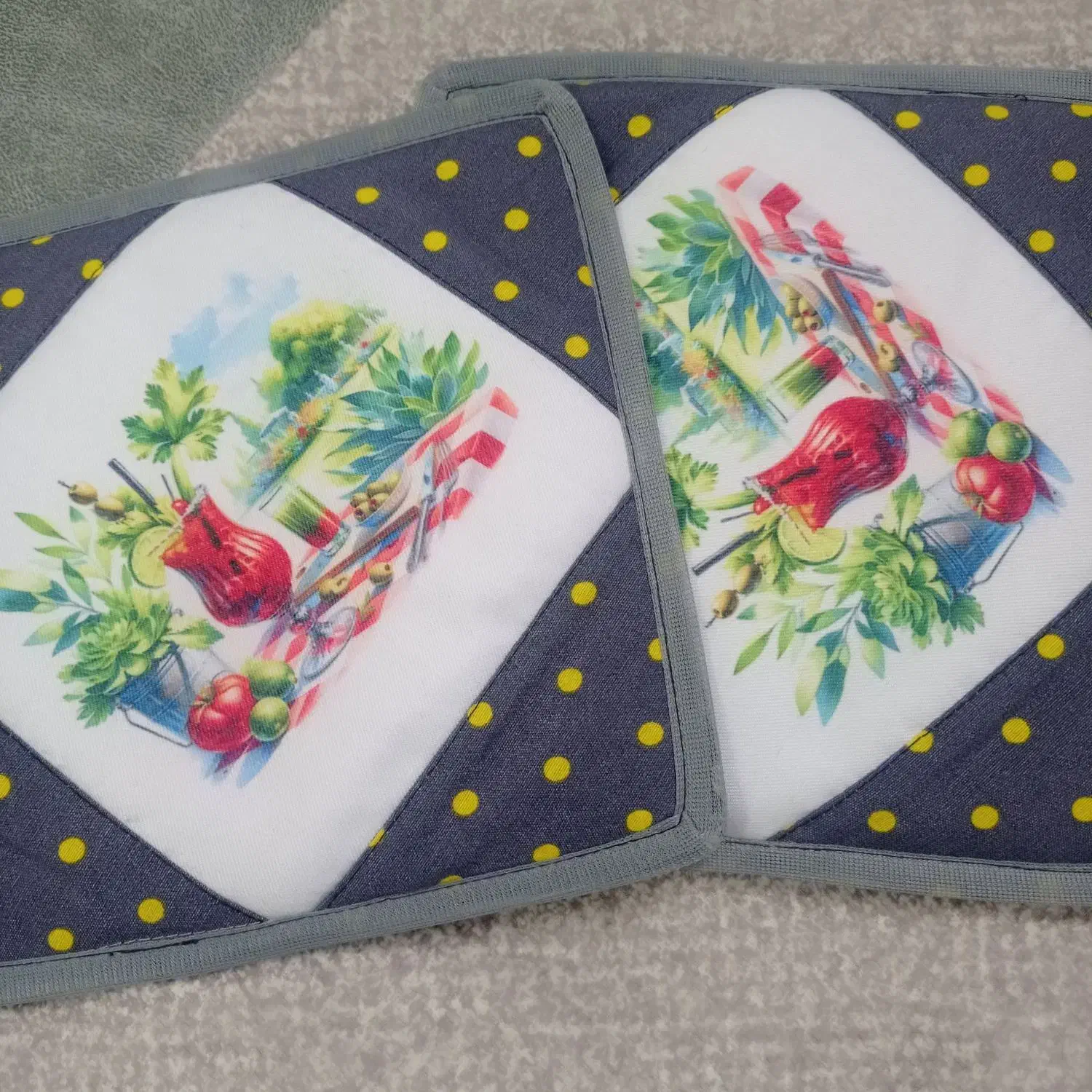 سرویس پارچه ای آشپزخانه|سفره، حوله، دستمال آشپزخانه|اسلامشهر, شهرک سعیدیه|دیوار